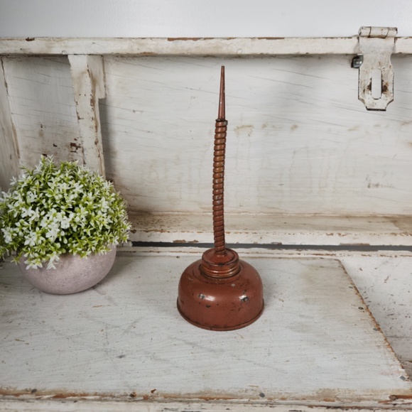 Antique Metal Thumb Press Oil Can-Copper Colored Spouted Oilers Rustic Farmhouse - Picture 2 of 5
